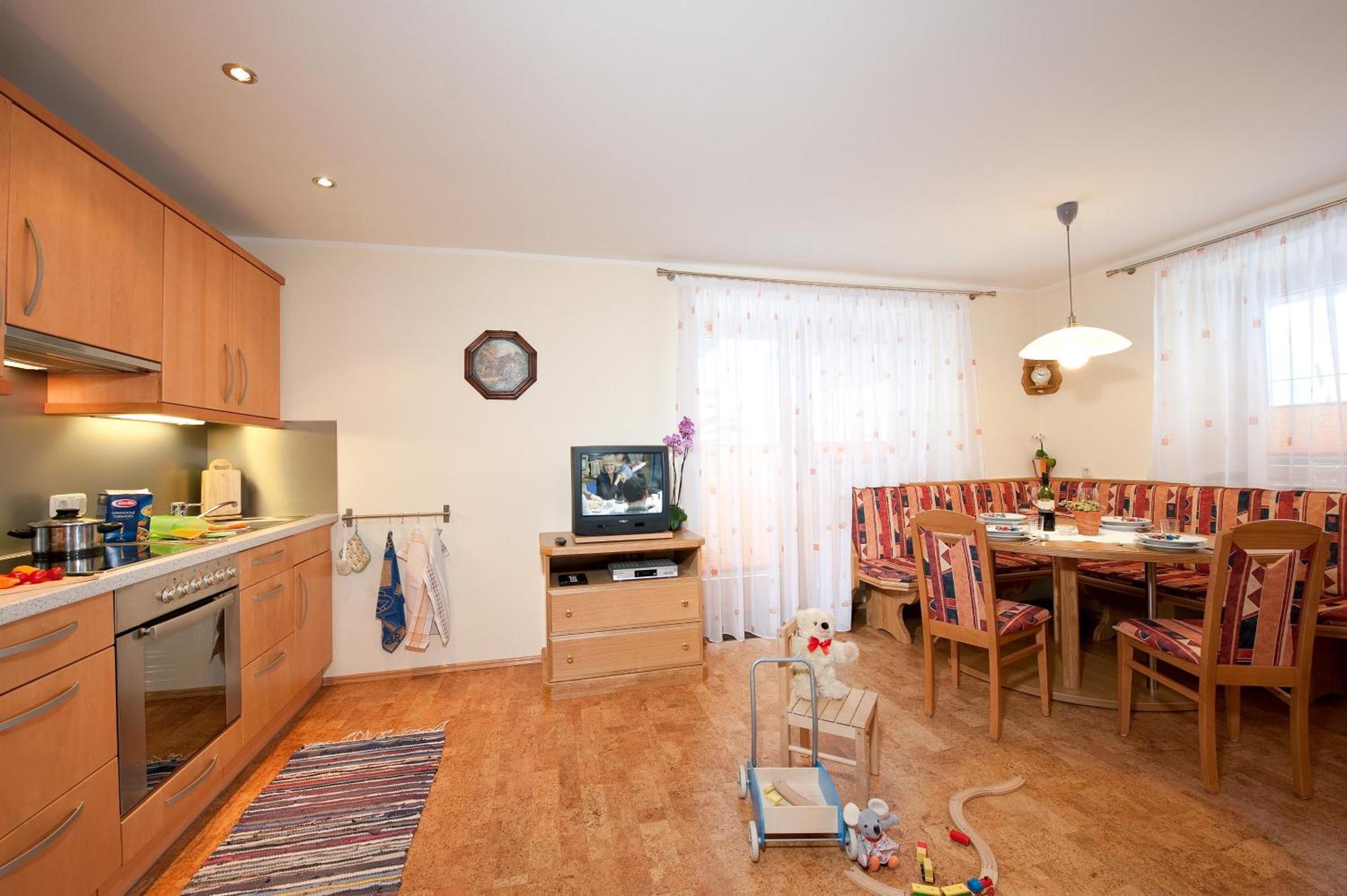 Haus Grutschnigg Apartment บาดกัสไตน์ ภายนอก รูปภาพ