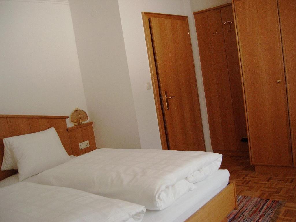 Haus Grutschnigg Apartment บาดกัสไตน์ ห้อง รูปภาพ